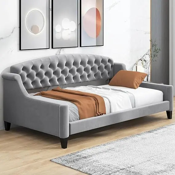 Luxury Tufted Button Daybed