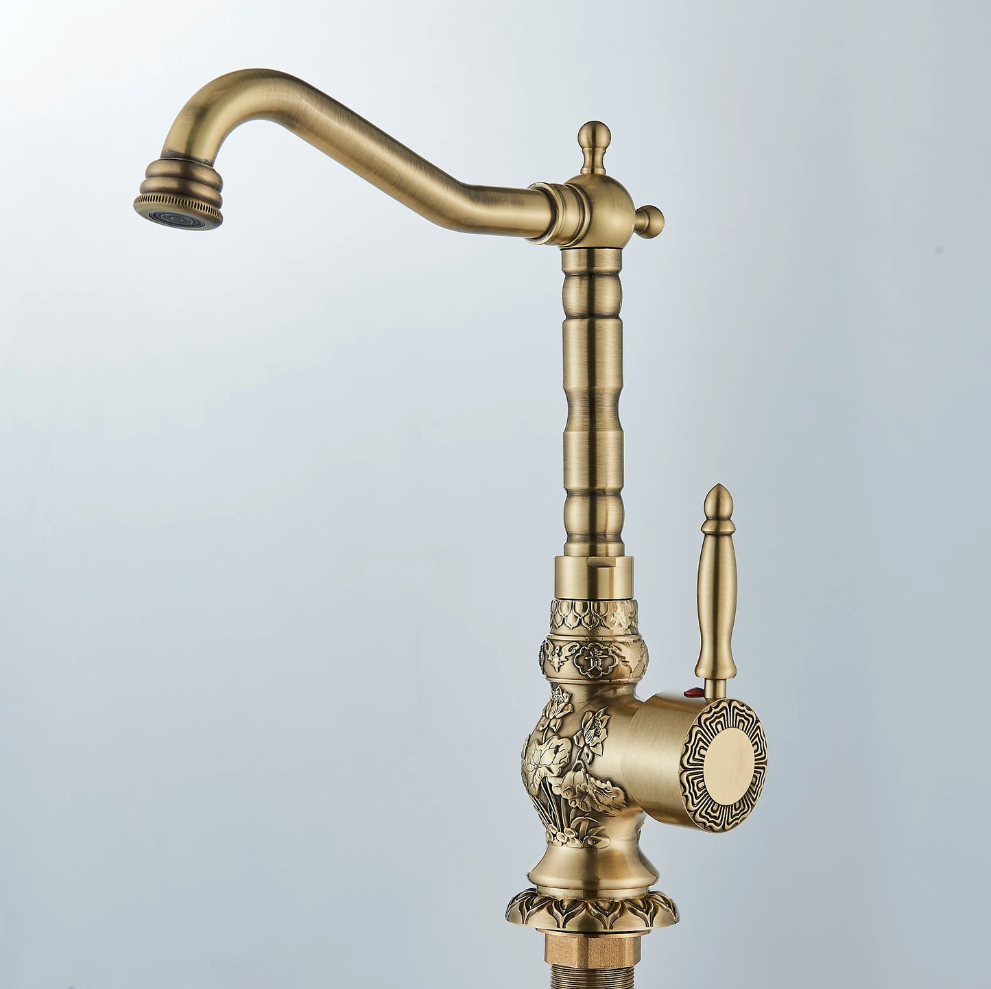 POIQIHY Basin Faucets Antique Brass Faucet Basin Carving Tap Rotation Single Handle Tap Mixer Taps Bathroom Vessel Sink Faucet
